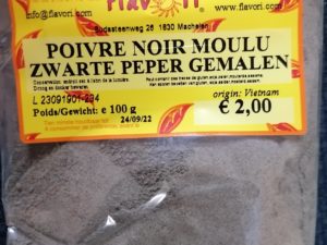 Zwarte peper gemalen